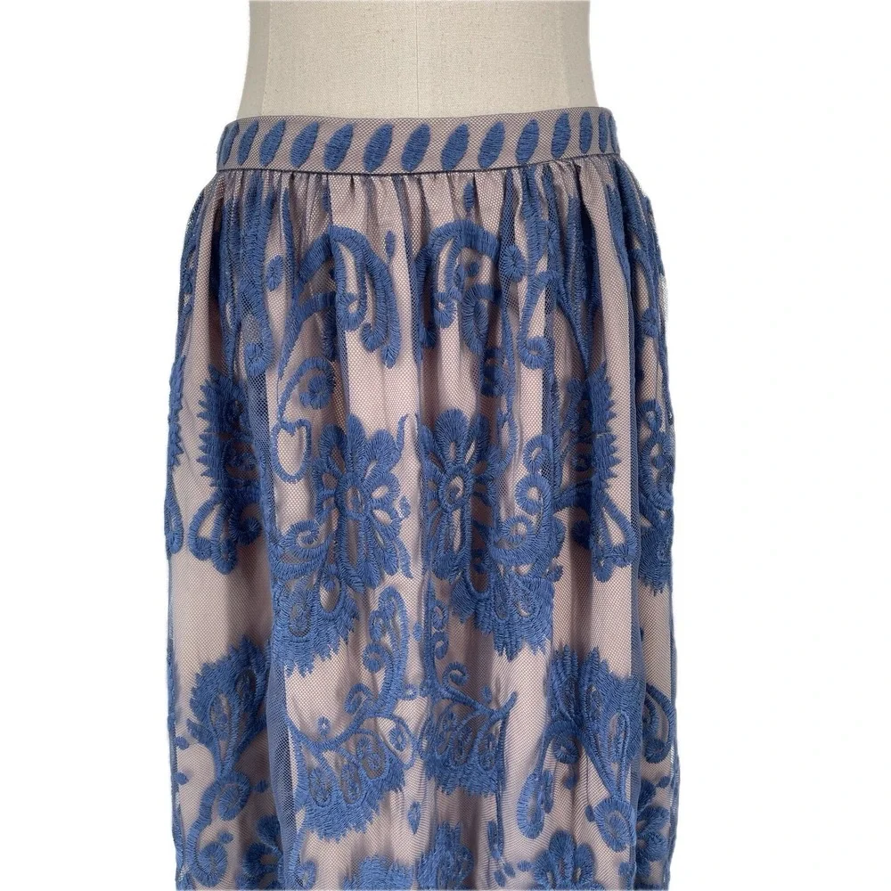 Sundance‎ Cream Blue Lace Overlay Knee Length Skirt Size 6 S